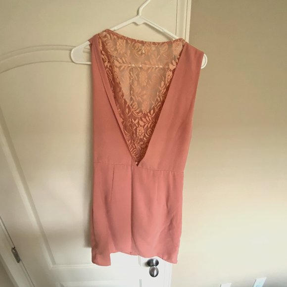 Peach Colored Lace Dress Size L - Picture 2 of 2